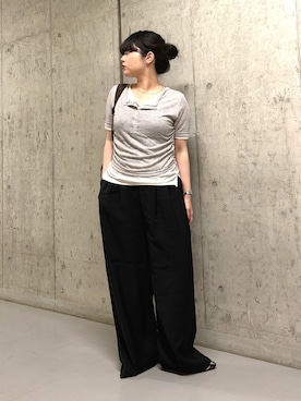 「KBF（ケイビーエフ）のバイカラーヘンリーネックTEE（Tシャツ/カットソー、グレー系）」を使った、mamiさん（レディース・153cm）の春コーディネート