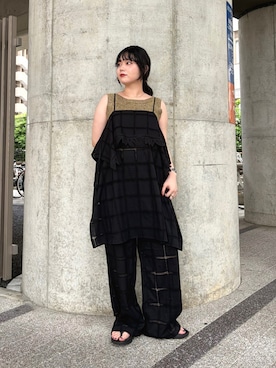 「KBF（ケイビーエフ）のアイレットエンブロイダリーパンツ（その他パンツ、ブラック系）」を使った、mamiさん（レディース・153cm）の春コーディネート