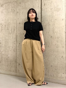 「KBF（ケイビーエフ）のブークレヘンリーニット（ニット/セーター、ブラック系）」を使った、mamiさん（レディース・153cm）の夏コーディネート