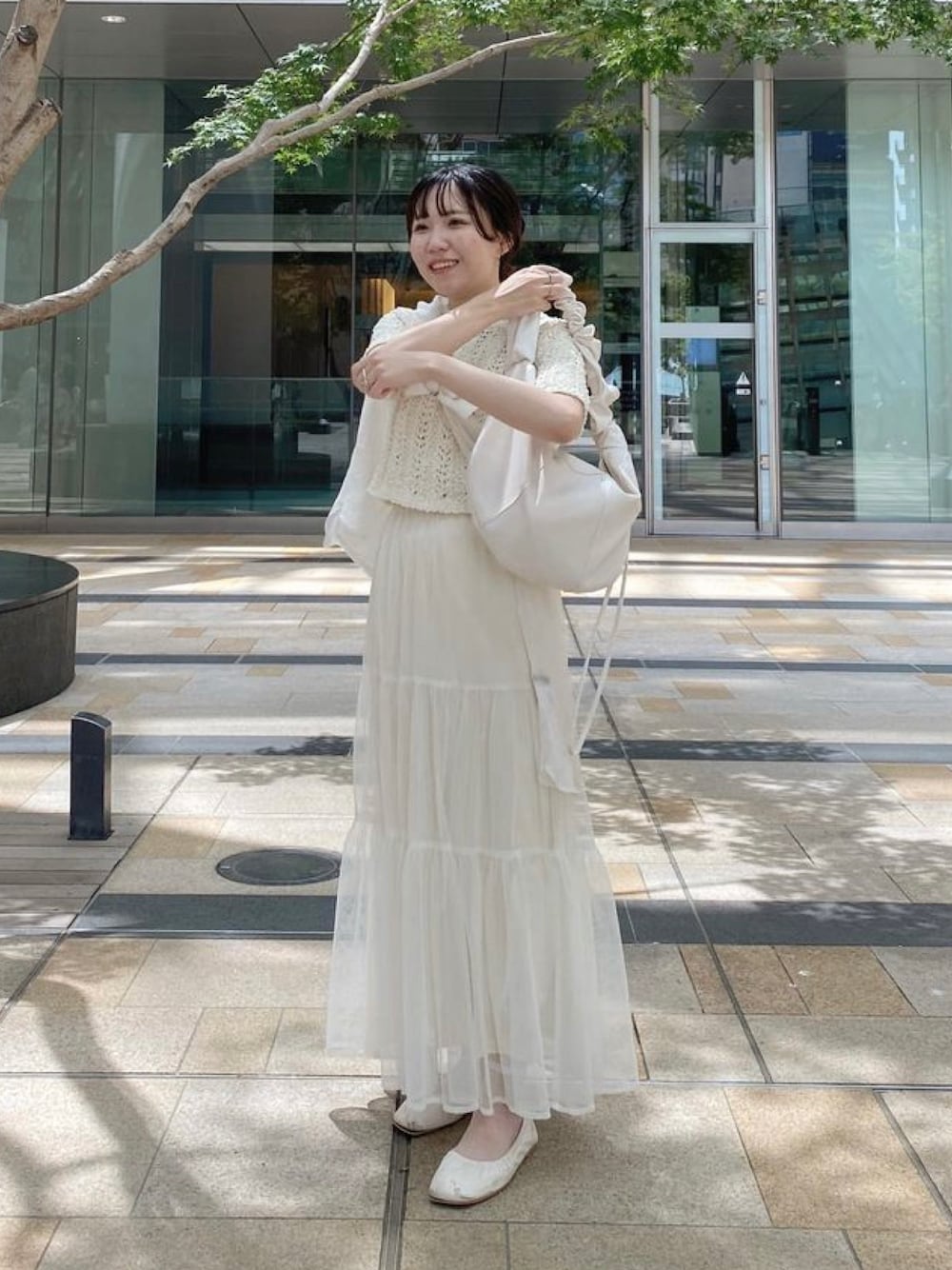 「WEARyouthコーデ、初夏コーデ、休日スタイル、オールホワイト、プチプラコーデ、チュールスカート」｜「SHEINのアイテム（バッグ、ホワイト系）」を使った、しろまめさん（レディース・154cm）の夏コーディネートの1枚目の写真