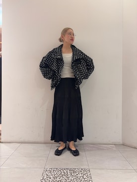 「GANNI（ガニー）のGANNI　FLYWEIGHT NYLON JACKET（ナイロンジャケット、ブラック系）」を使った、marieさん（レディース・165cm）の春コーディネート
