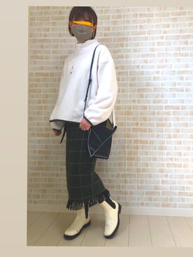 「しまむら（シマムラ）のアイテム（ブーツ、ホワイト系）」を使った、saya380424さん（レディース・159cm）の秋コーディネート