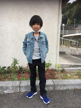 「Levi's（リーバイス）のアイテム（ジャケット/アウター）」を使った、はるとさん（キッズ・120cm）の秋コーディネート
