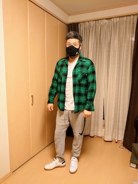 「アイテム（スウェットパンツ）」を使った、tsuto7さん（メンズ・182cm）の冬コーディネート