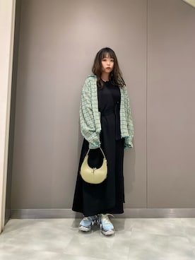 「grounds（グラウンズ）のアイテム（シューズ）」を使った、runaさん（レディース・159cm）の春コーディネート