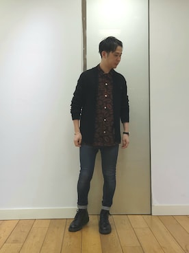 「ALLSAINTS（オールセインツ）のALLSAINTS MODE MERINO CARDIGAN | モード メリノ カーディガン（カーディガン/ボレロ、ブラック系）」を使った、Naoya 〈相互フォロー〉さん（メンズ・168cm）の冬コーディネート