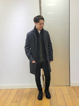 「ALLSAINTS（オールセインツ）のアイテム（ステンカラーコート）」を使った、Naoya 〈相互フォロー〉さん（メンズ・168cm）の冬コーディネート