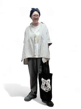 「スラックス」｜「アイテム（スニーカー）」を使った、未央  ‪ ‪ さん（レディース・169cm）の秋コーディネート