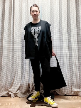 「黒Tシャツ」｜「アイテム（ベスト、ブラック系）」を使った、未央  ‪ ‪ さん（レディース・169cm）の夏コーディネート