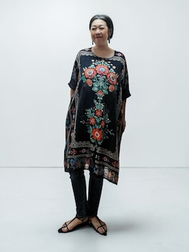 「antiqua（アンティカ）の花柄チュニックワンピース（ワンピース、ブラック系）」を使った、未央  ‪ ‪ さん（レディース・169cm）の夏コーディネート