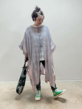 「manana suerte（マニャーナスエルテ）のシアーシフォンマントワンピース（ワンピース、グレー系）」を使った、未央  ‪ ‪ さん（レディース・170cm）の夏コーディネート