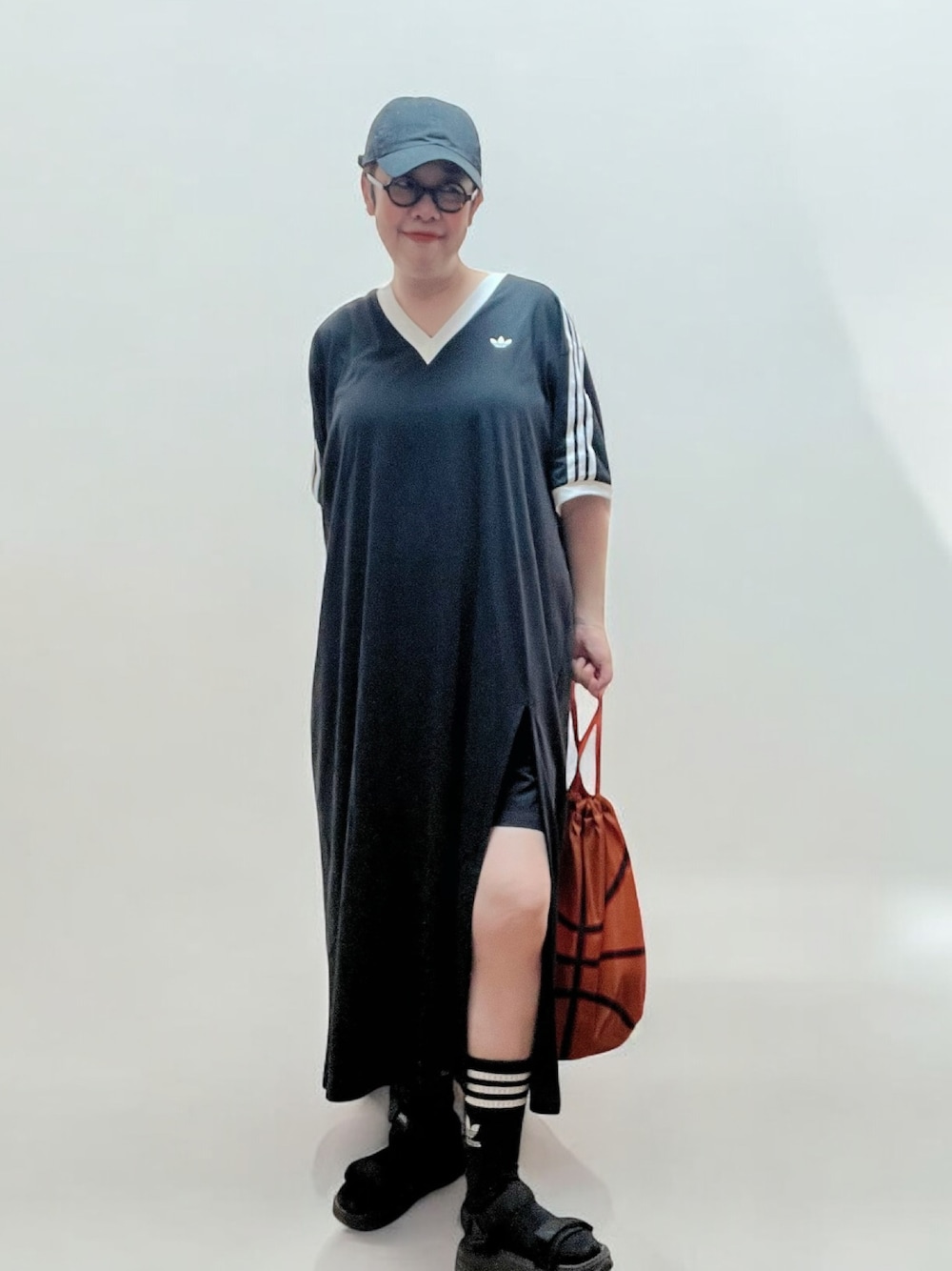 adidas（アディダス）の「Adilenium シーズン 3 オーバーサイズ