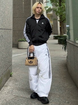 「アイテム（スウェットパンツ）」を使った、Kncnさん（メンズ・181cm）の秋コーディネート