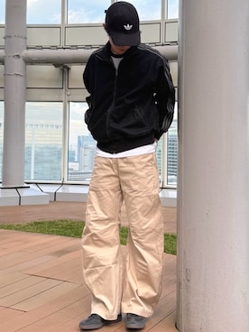 「adidas(アディダス)のアイテム(キャップ)」を使った、Kncnさん(メンズ・181cm)の冬コーディネート