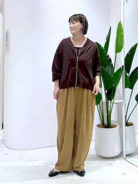 「Elura（エルーラ）のアイテム」を使った、maturi0108さん（レディース・164cm）の春コーディネート