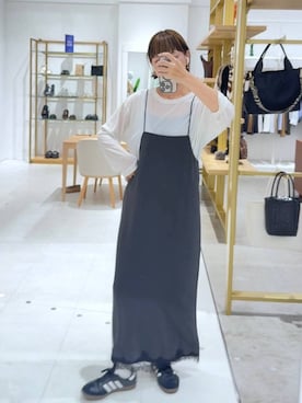 「Elura（エルーラ）のサテンレースキャミワンピース/1071757（ワンピース、グレー系）」を使った、maturi0108さん（レディース・164cm）の秋コーディネート