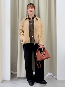 「Elura（エルーラ）のコーデュロイシャツ/1049457（シャツ/ブラウス、グレー系）」を使った、suzuyuuさん（レディース・159cm）の秋コーディネート