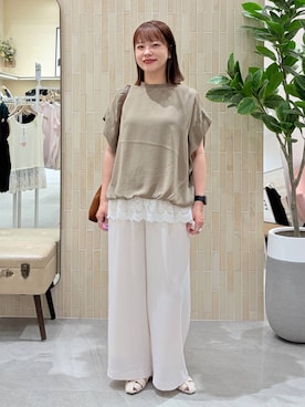 「Elura（エルーラ）の≪イージーケア・速乾≫サラサラサマーフレンチコンビTシャツ/451128（Tシャツ/カットソー、グリーン系）」を使った、suzuyuuさん（レディース・159cm）の夏コーディネート