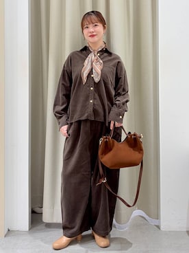 「Elura（エルーラ）のコーデュロイワイドパンツ/1049454（その他パンツ、グレー系）」を使った、suzuyuuさん（レディース・159cm）の秋コーディネート