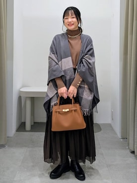 「アイテム（ストール/ショール）」を使った、suzuyuuさん（レディース・159cm・40代）の秋コーディネート