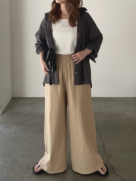 「HUG.U（ハグユー）のウォッシャブル リネンライクシャツ（シャツ/ブラウス、グレー系）」を使った、HUG.Uさん（レディース・158cm）の夏コーディネート