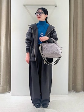 「アイテム（メガネ）」を使った、りりなさん（レディース・153cm・20代）の秋コーディネート