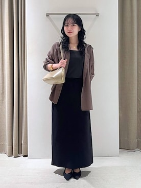 「アイテム（バングル/リストバンド）」を使った、りりなさん（レディース・153cm・20代）の秋コーディネート
