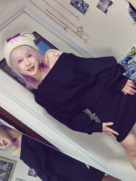 「アイテム（PC・スマホグッズ/家電）」を使った、泥井戸 紫闇⠳⠁⠴シアンドロイドさん（レディース・155cm）の冬コーディネート