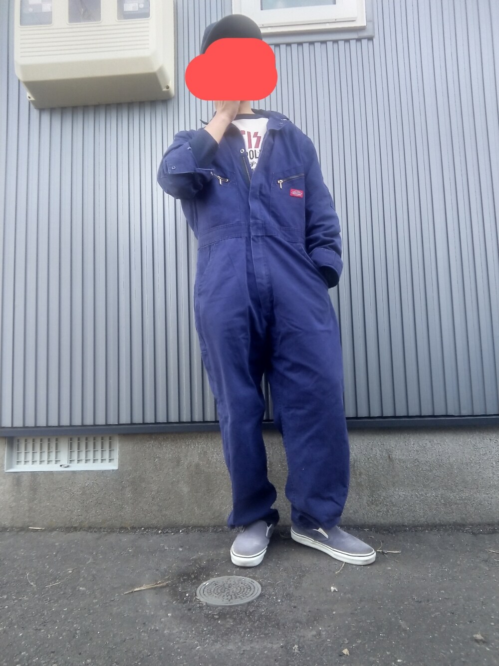 「キャップ、オールインワン、つなぎ、スリッポン、ワーク、ワークスタイル、アメカジ」｜「POINTER BRANDのデニム　メッシュキャップ（キャップ、ブルー系）」を使った、urotasadamakさん（メンズ・168cm）の春コーディネートの1枚目の写真