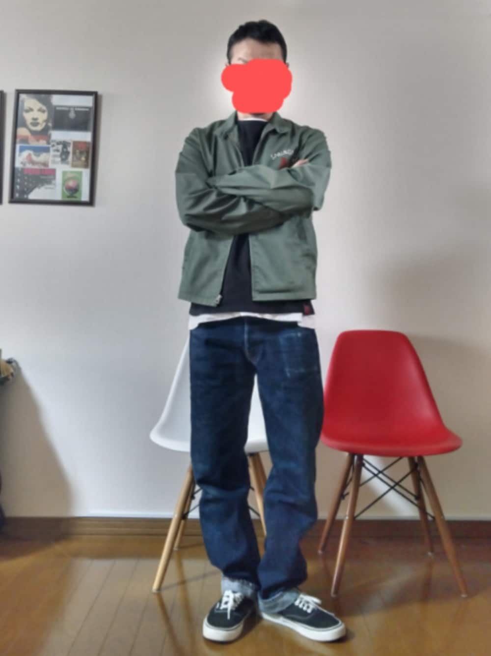 「アメカジ、デニム、デニムパンツ、Tシャツ、Tシャツレイヤード、Tシャツ×デニム、VANS、オーセンティック、ドリズラージャケット」｜「Pherrow'sのスウィングトップ　ドリズラージャケット　PJ1-E（その他アウター、グリーン系）」を使った、urotasadamakさん（メンズ・168cm）の春コーディネートの1枚目の写真