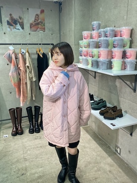 「アイテム（ダウンジャケット/コート、ピンク系）」を使った、momocoさん（レディース・155cm）の夏コーディネート