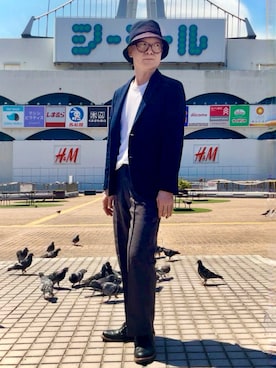 「H&M（エイチ・アンド・エム）のアイテム（トップス）」を使った、菊地武雄さん（メンズ・170cm）の春コーディネート