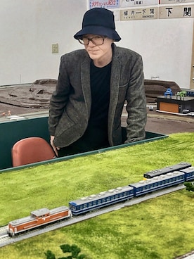 「NANO universe（ナノユニバース）のアイテム（ハット、ブルー系）」を使った、菊地武雄さん（メンズ・170cm）の春コーディネート