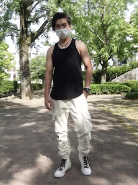 「アイテム（カーゴパンツ、ホワイト系）」を使った、funatsty3sさん（メンズ・174cm）の春コーディネート