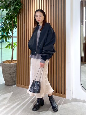 「FREE'S MART（フリーズマート）のアイテム（MA-1）」を使った、natsumiさん（レディース・166cm）の秋コーディネート