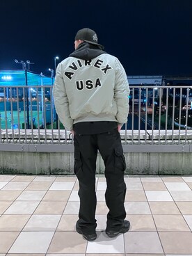 「アイテム（MA-1、シルバー系）」を使った、JOTAROさん（メンズ・178cm）の秋コーディネート