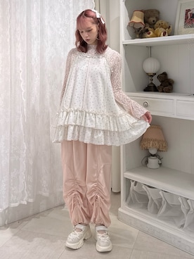 「サテンパンツ」｜「アイテム（ピンク系）」を使った、yunaさん（レディース・169cm）の夏コーディネート
