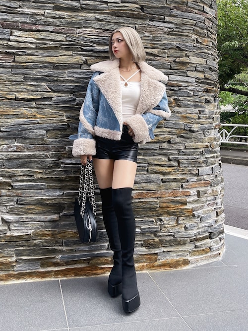 ハイウエストフェイクレザーショートパンツ（その他パンツ）｜GYDA