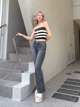 「GYDA（ジェイダ）のハイウエストbijouフレアデニムパンツ（デニムパンツ、ブラック系）」を使った、miyuさん（レディース・160cm）の夏コーディネート