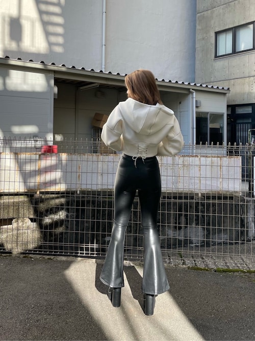 セール】フェイクレザーフレアーパンツ（その他パンツ）｜GYDA