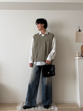 「DEVICE（デバイス）の【WEARISTA こーせ ×DEVICE コラボ】Rename フロントバックル 横型 ショルダーバッグ（ショルダーバッグ、ブラック系）」を使った、たつきさん（メンズ・175cm）の春コーディネート