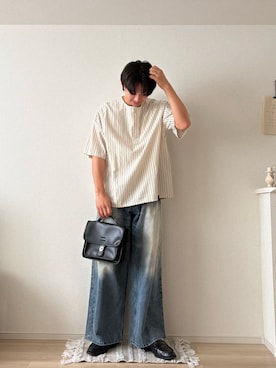 「FREDY&GLOSTER（フレディアンドグロスター）のアイテム（シャツ/ブラウス、ベージュ系）」を使った、たつきさん（メンズ・175cm）の夏コーディネート