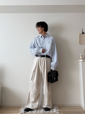 「epnok（エプノック）のサイドスリットストライプシャツ（シャツ/ブラウス、ホワイト系）」を使った、たつきさん（メンズ・175cm）の春コーディネート