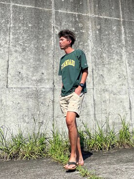 Ugg アグ のサンダルを使った人気ファッションコーディネート Wear