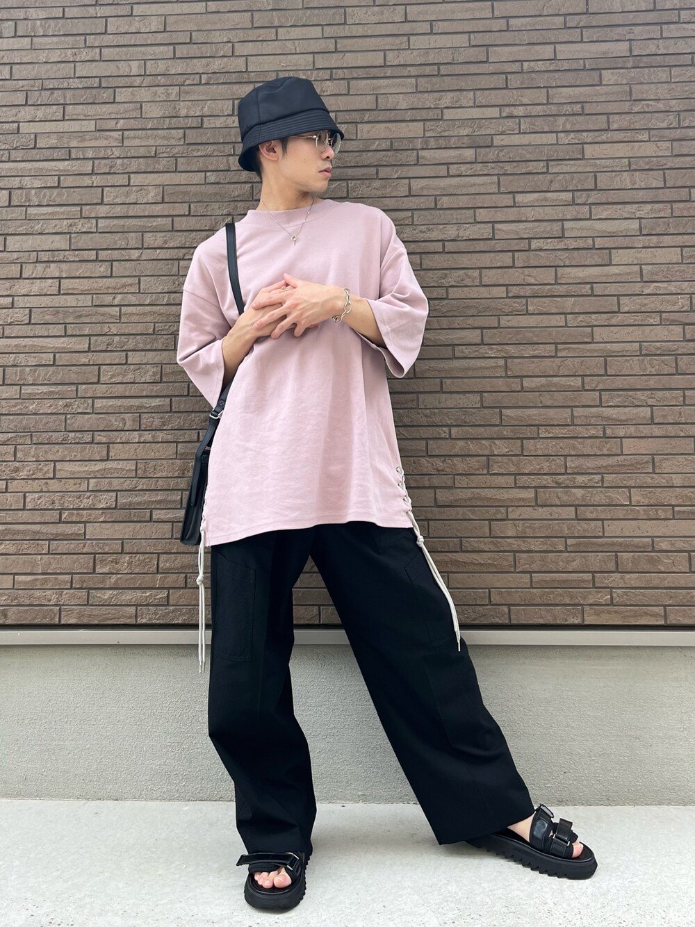 CASPER JOHN（キャスパージョン）の「Side Lace Mockneck Big T