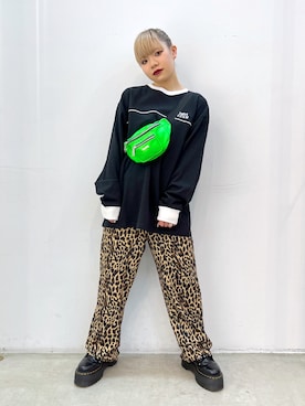 「アイテム（ボディバッグ/ウエストポーチ、グリーン系）」を使った、渡辺楓さん（レディース・150cm）の春コーディネート