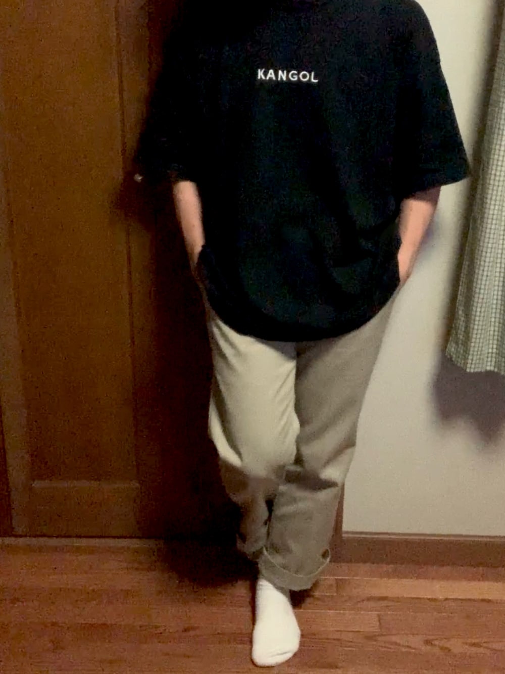 「カジュアル、子供部屋おじさん、休日スタイル、ストリート、チノパン、ファッション好きと繋がりたい、おしゃれさんと繋がりたい、子供部屋おじさんと繋がりたい」｜「DickiesのDickies/ディッキーズ ORIGINAL FIT 874 TCツイル ワイドパンツ（チノパンツ、ベージュ系）」を使った、ちょふ【子供部屋おじさん】さん（メンズ・169cm）の秋コーディネートの1枚目の写真