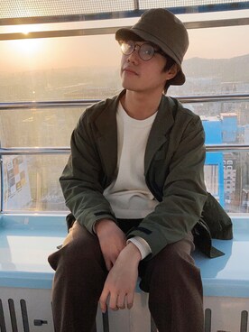 「niko and...（ニコアンド）のアイテム（その他アウター）」を使った、昀さん（メンズ・171cm）の秋コーディネート
