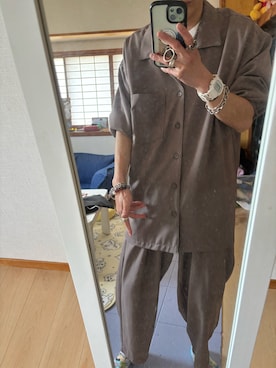 「アイテム（セットアップ）」を使った、Naoya Fukasawaさん（メンズ・158cm）の春コーディネート