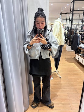 「アイテム（シュシュ）」を使った、Tenさん（レディース・163cm）の冬コーディネート